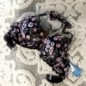 H&M Floral Halter Top Bikini Top Size 36D Push Up. NEW WITH TAGS